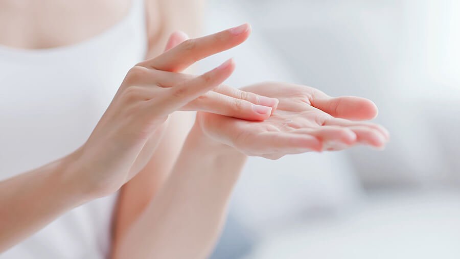 Tonic oder Toning – ein Pflege-Allrounder zu Hause und im Institut - cobicos