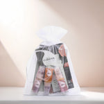cobicos Probierset für sensible und normale Haut im weißen Organzabeutel mit verschiedenen Naturkosmetik-Minis