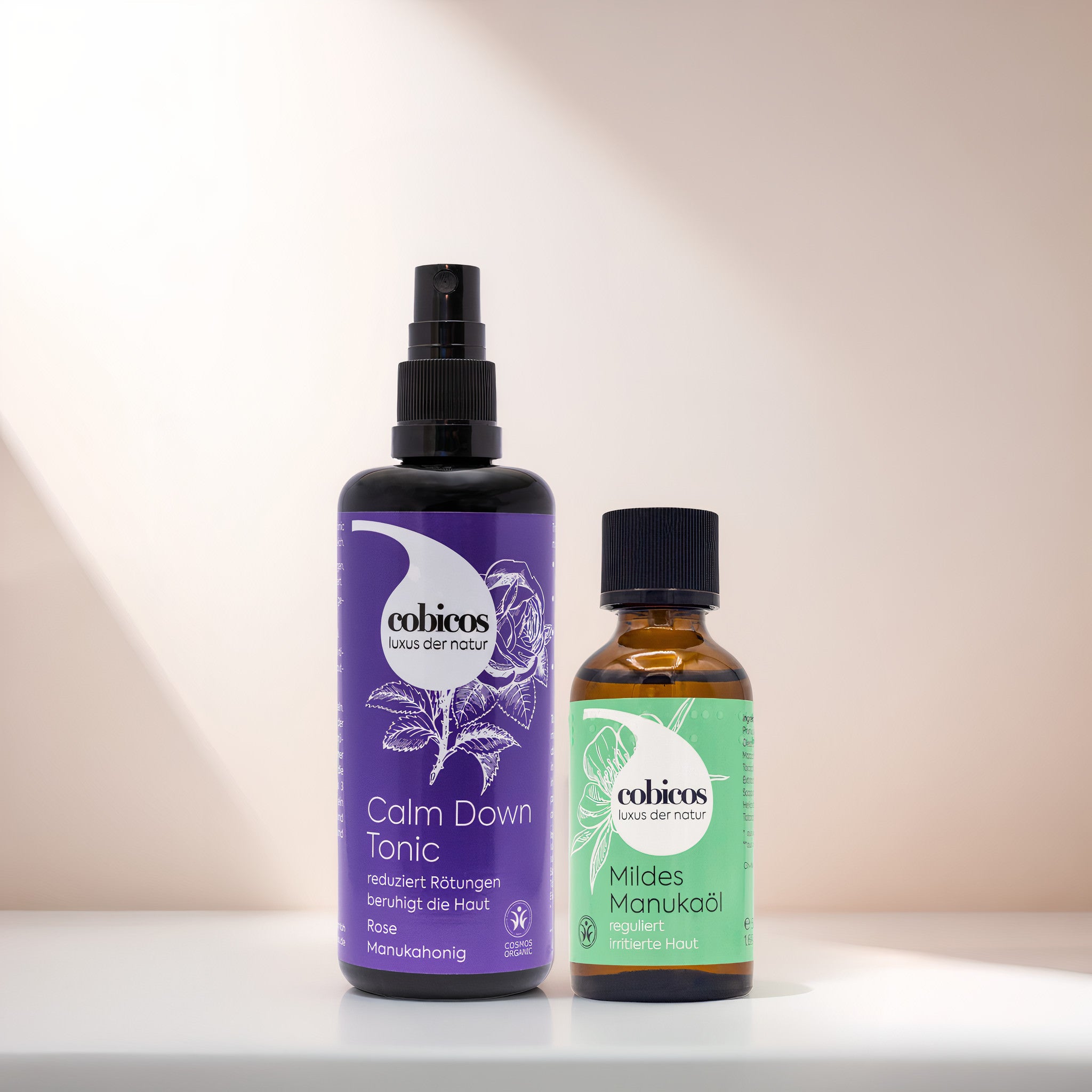 Set aus Calm Down Tonic Sprühflasche und brauner Flasche Mildes Manukaöl für Rosacea Haut