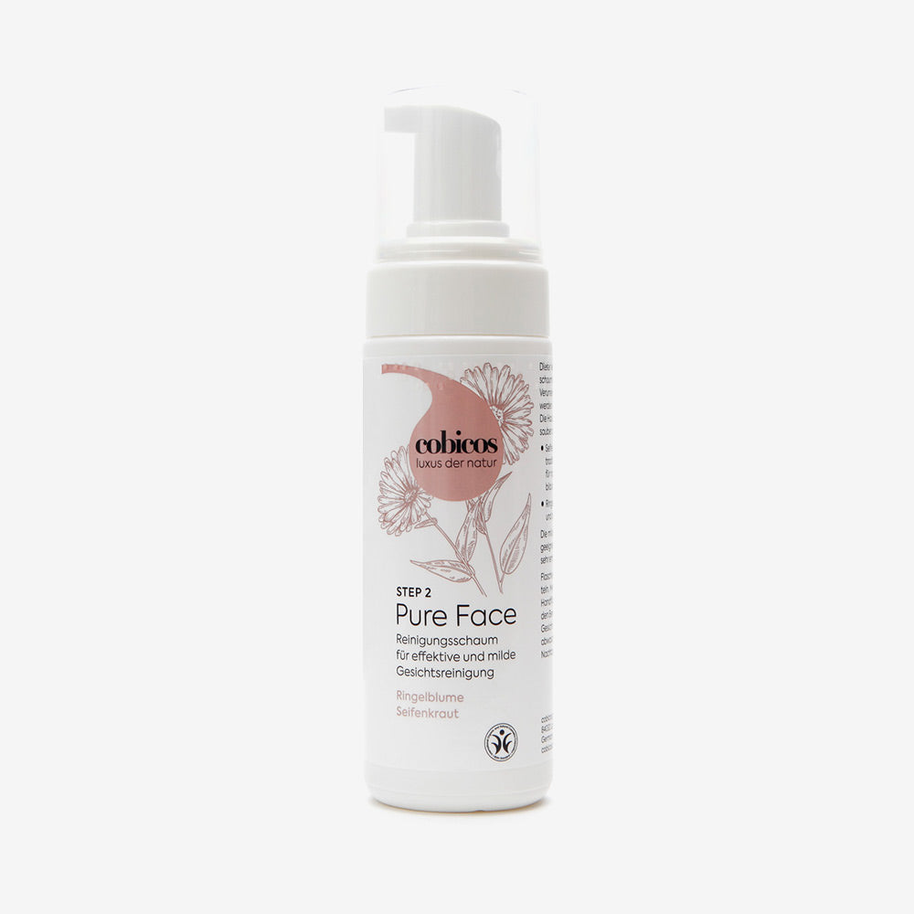 cobicos Pure Face Step 2 Reinigungsschaum mit Ringelblume und Seifenkraut für effektive und milde Gesichtsreinigung. Im weißen Pumpspender 150 ml
